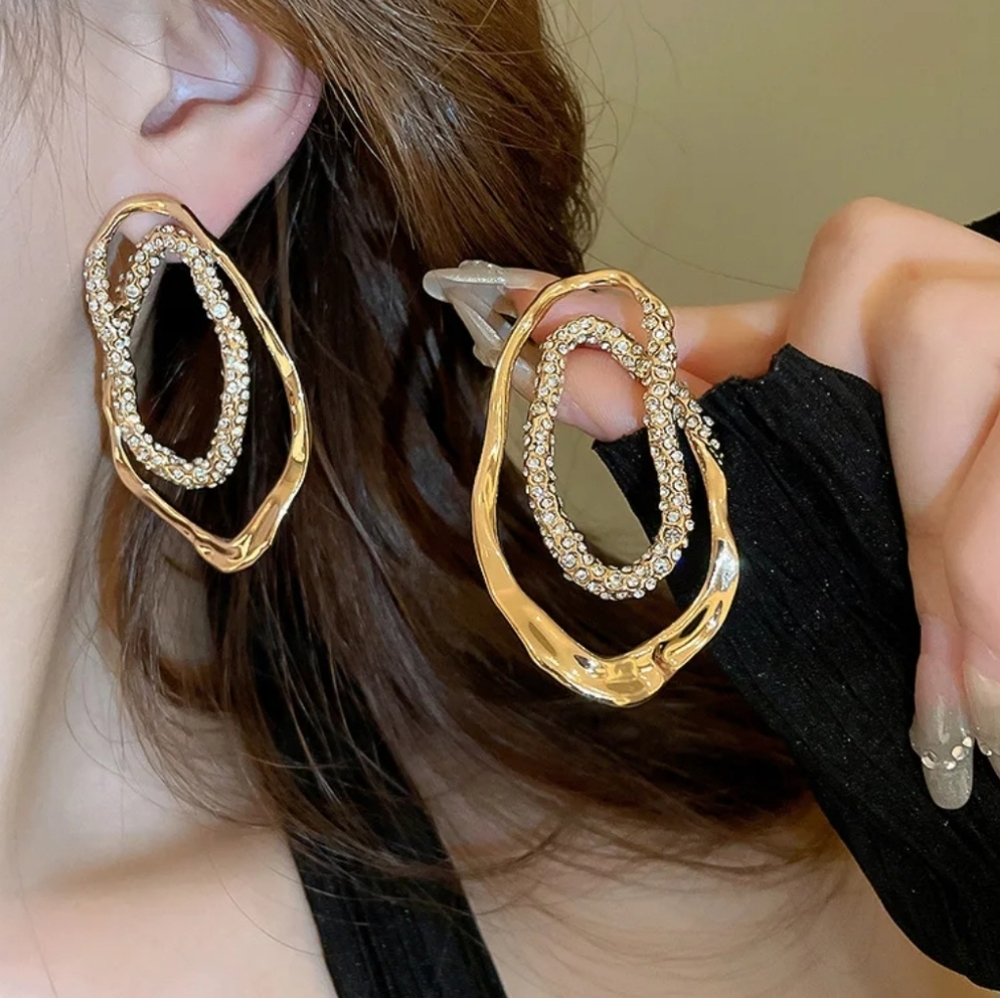 ▪️Oval inlaid rhinestone earrings; unbranded; nwot - Picture 5 of 6